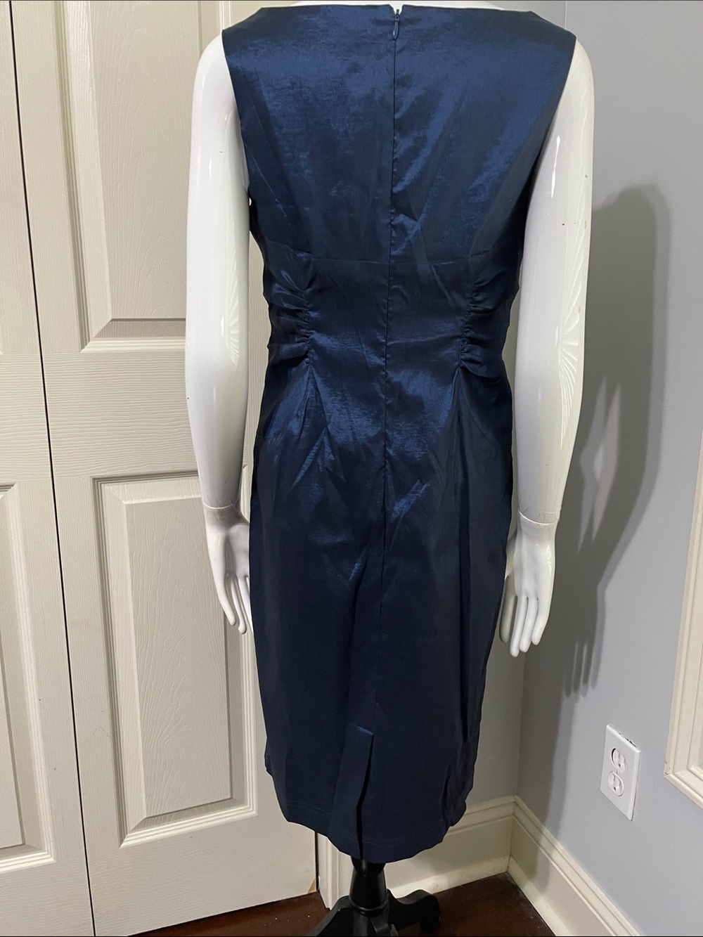 Adrianna Papell Blue Shimmer Sheath Cocktail Dress Ruched Split Neck. #0349 - Picture 9 of 15